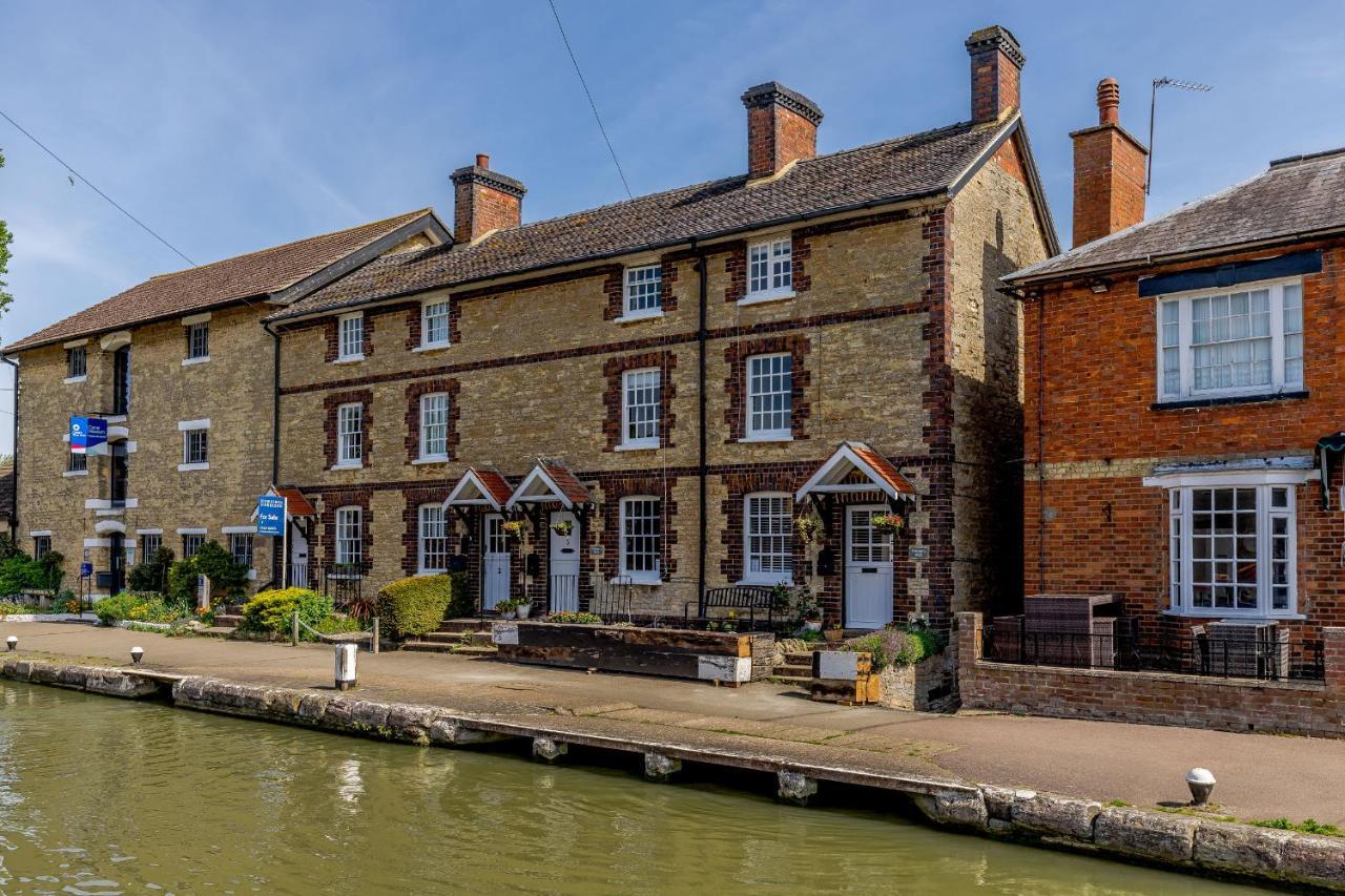 3 Canalside Cottages Towcester Ngoại thất bức ảnh